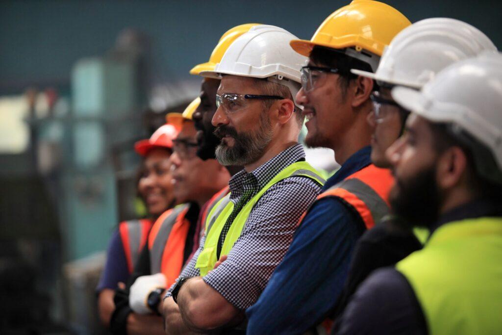 Ingenieur-Team volle Fähigkeit Qualität für die Wartung und Ausbildung in der Industrie Fabrikarbeiter, Lager Workshop für Fabrikbetreiber, Maschinenbau-Team Produktion.